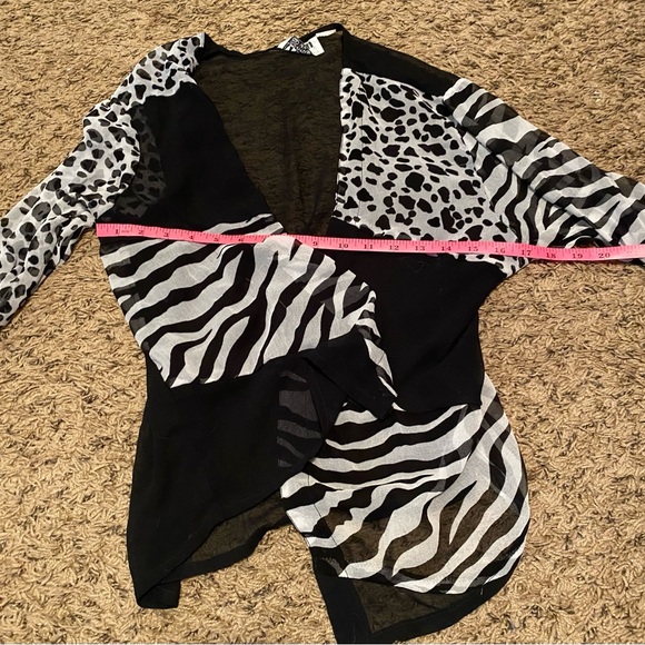 Main Street Women’s Sheer Cover Up / Cardigan fits XS / S - Picture 3 of 5